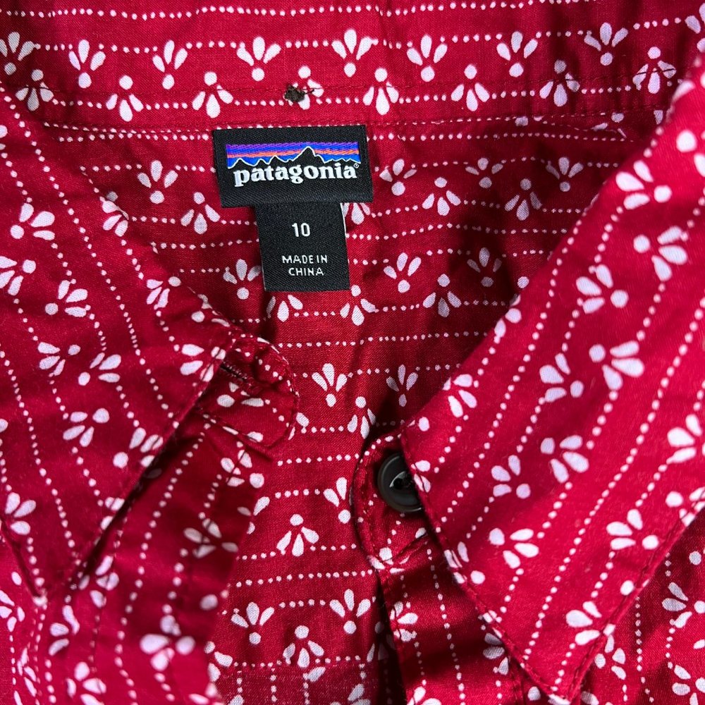 Patagonia Crimson and White Patterned Blouse - Picture 3 of 8